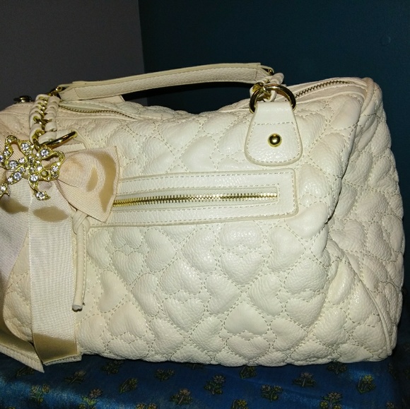 Betsey Johnson Handbags - Betsey Johnson white hand bag (new)